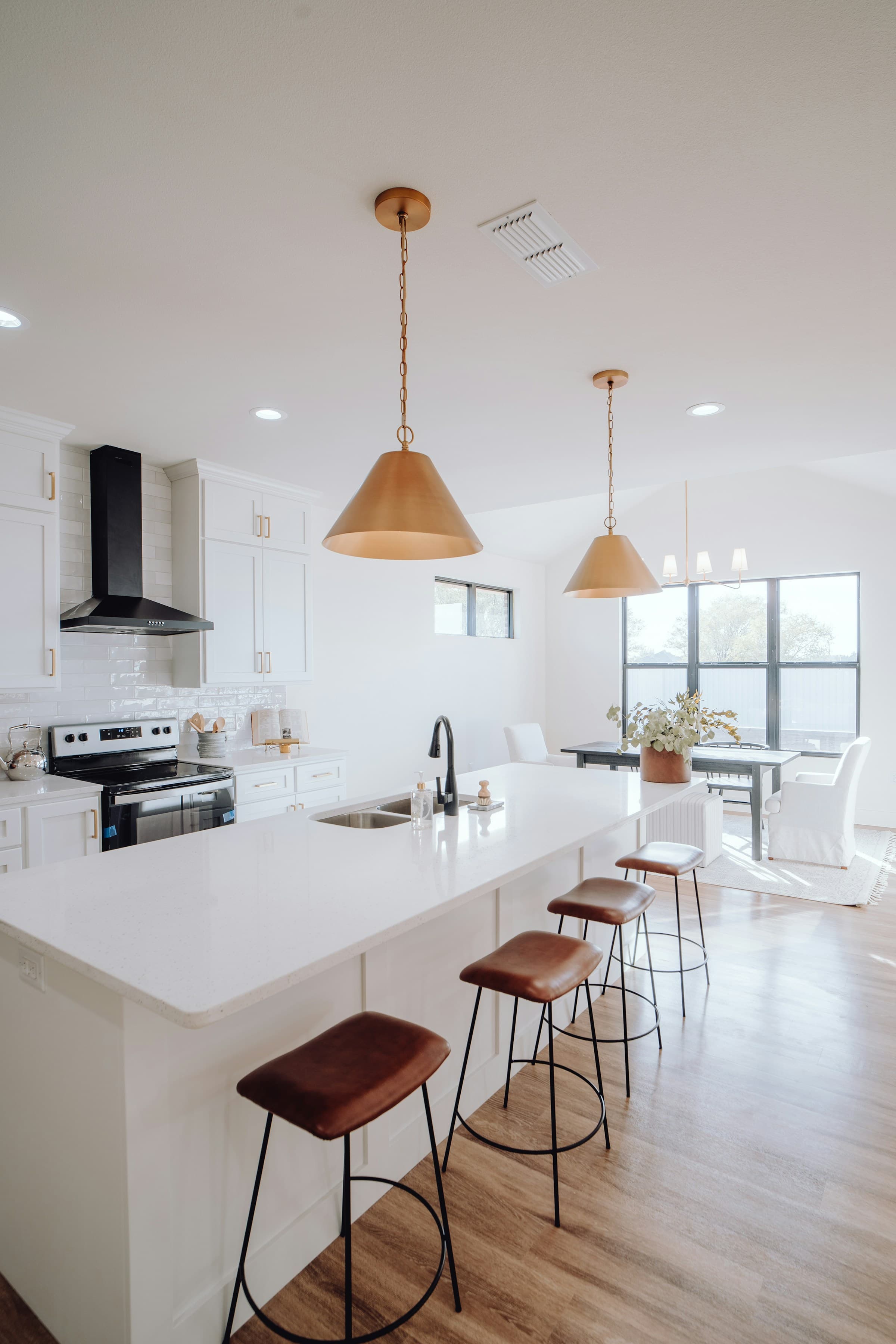 Modern kitchen renovation Vancouver Lower Mainland